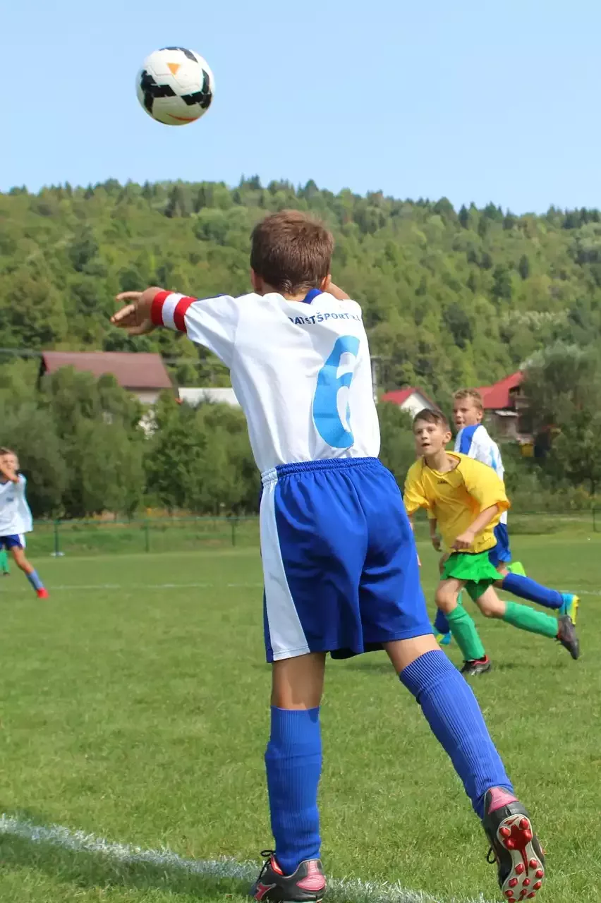 Wie man beim Fußball einen Shy effizient wirft